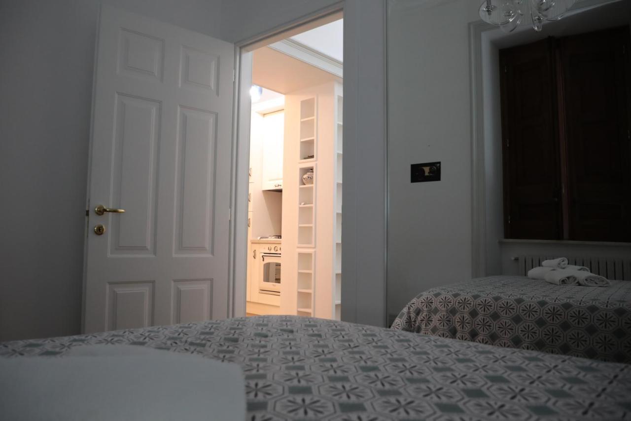 Maison Nicole - Salerno Apartment Bagian luar foto