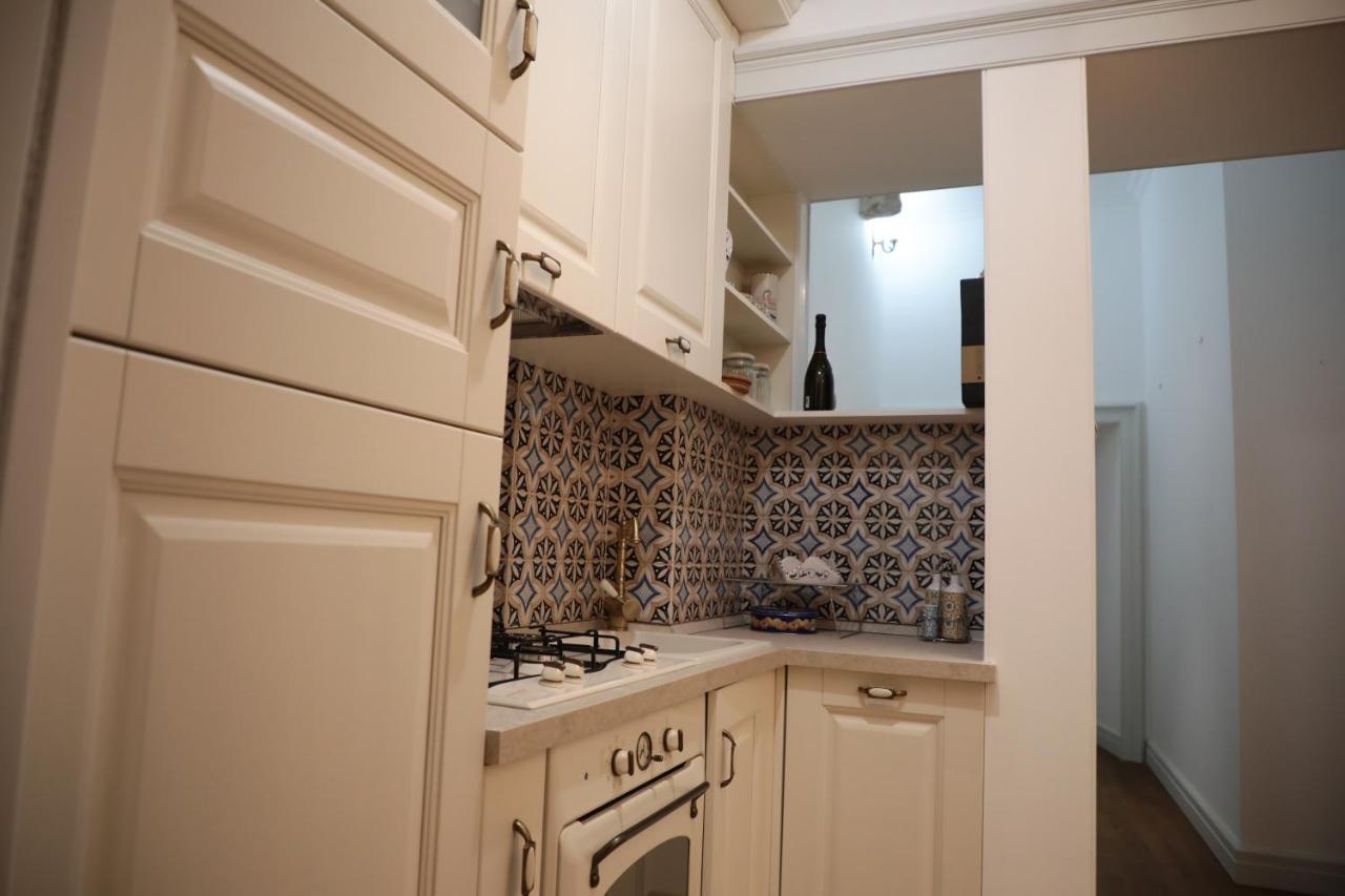Maison Nicole - Salerno Apartment Bagian luar foto