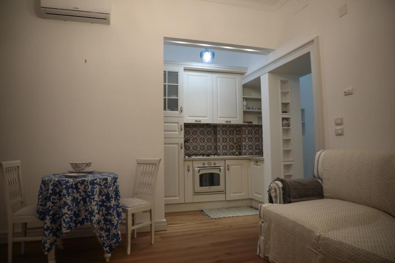Maison Nicole - Salerno Apartment Bagian luar foto