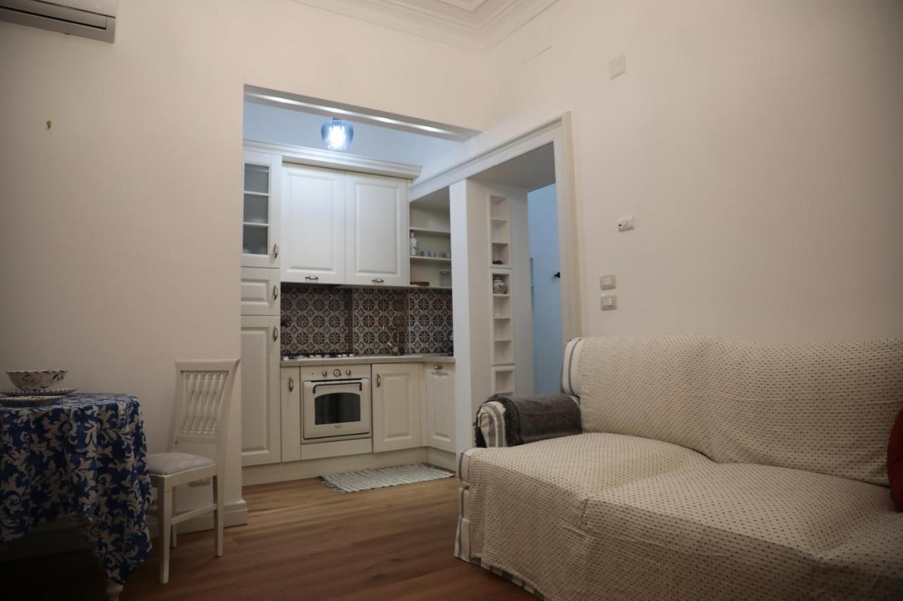Maison Nicole - Salerno Apartment Bagian luar foto