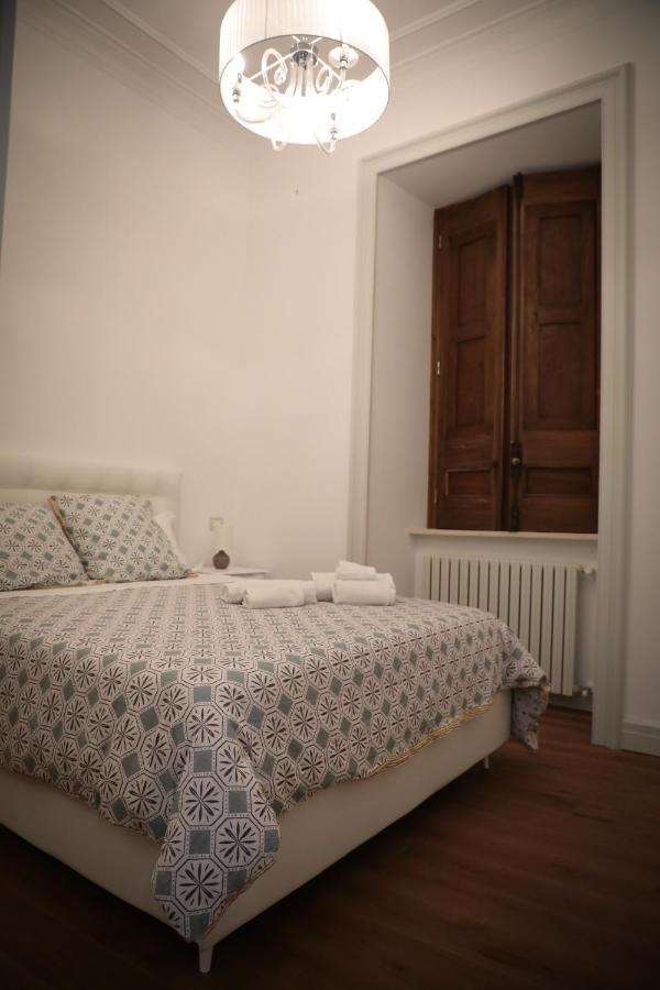 Maison Nicole - Salerno Apartment Bagian luar foto